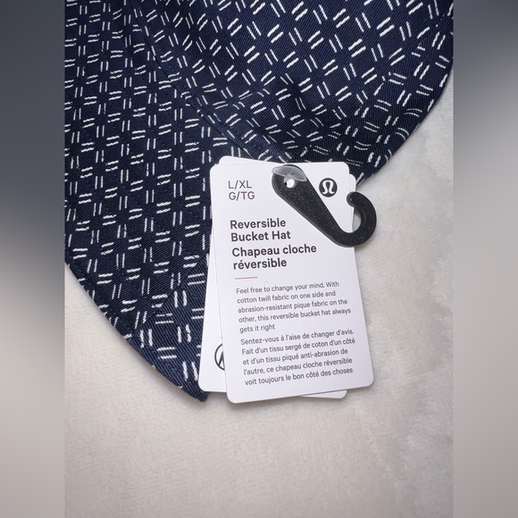 Lululemon Reversible Bucket Hat Blue/Pattern | L/XL | NWT - Picture 3 of 11